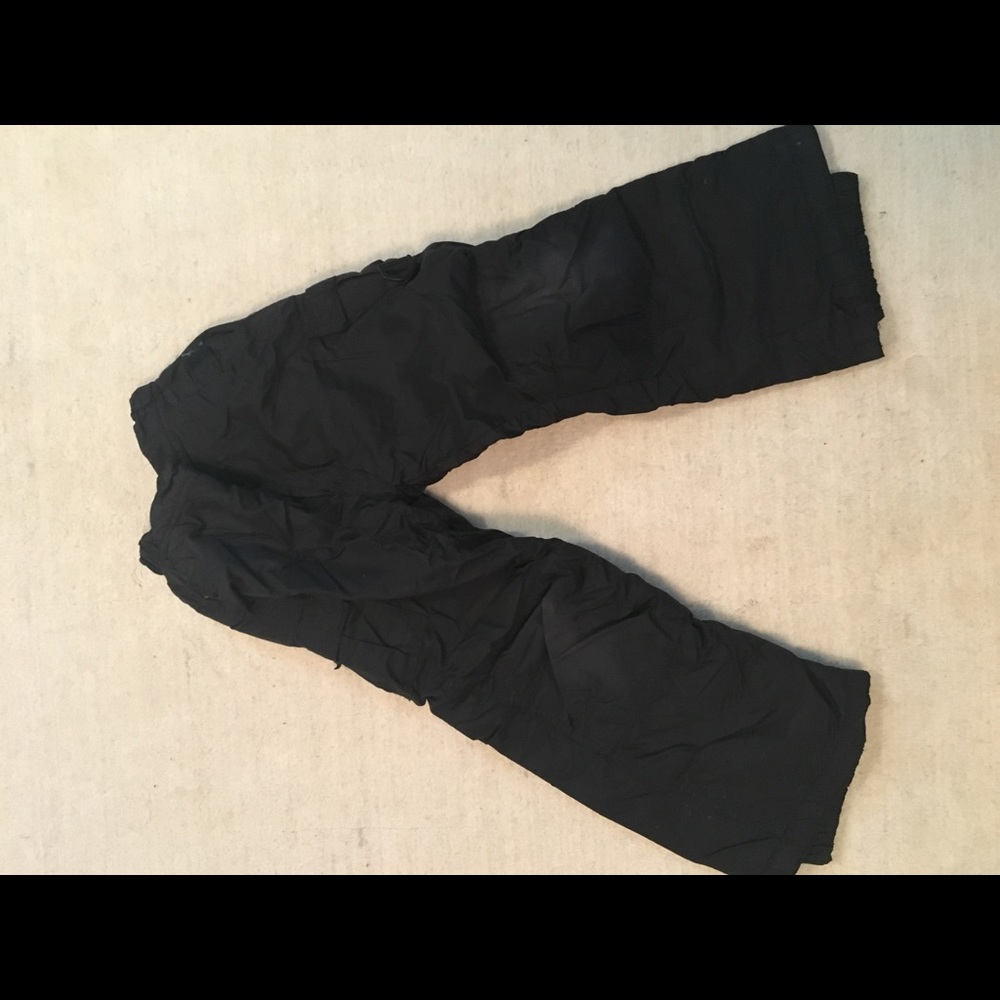 Rawik kids black ski/snow pants. Sz Lg.